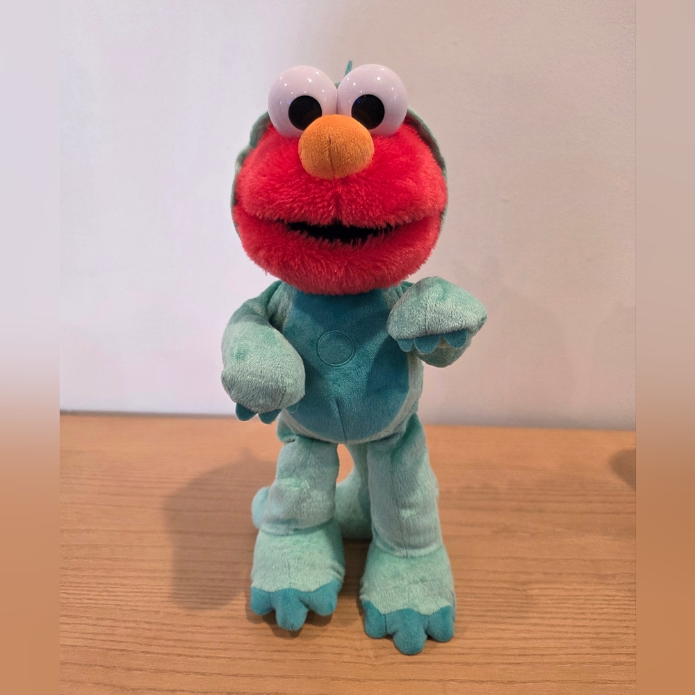 Dinosaur Elmo